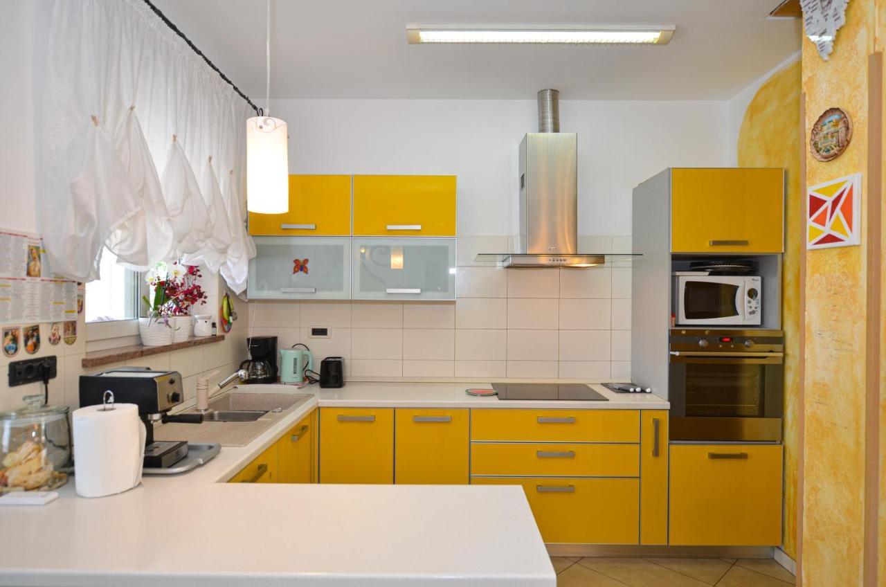 Noemi & Ana Apartment Rovinj Exterior photo